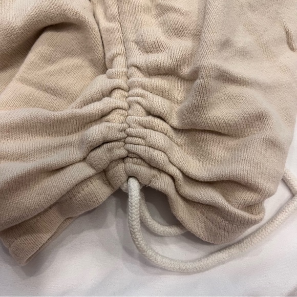 Volcom shorts - Picture 3 of 3